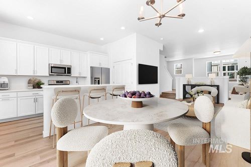 321-1722 N Timathy Ln, Boise, ID, 83713-6045 | Card Image