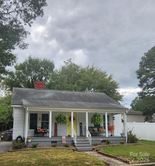 202 Milton L Taylor St, Kannapolis, NC, 28083-4400 | Card Image