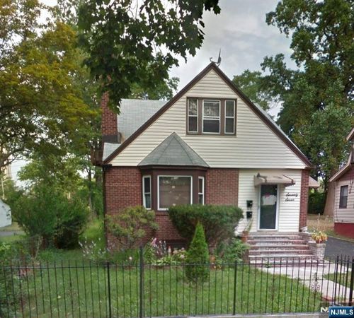 77 Ross St, East Orange, NJ, 07018-1014 | Card Image