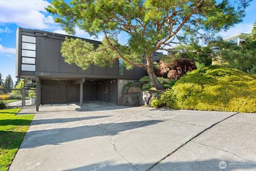 8627 Fauntlee Crest Sw, Seattle, WA, 98136 | Card Image