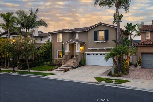 454 Camino Flora Vis, San Clemente, CA, 92673-6900 | Card Image