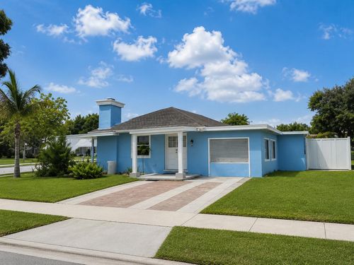 1001 Sunrise Blvd, Fort Pierce, FL, 34950-5047 | Card Image