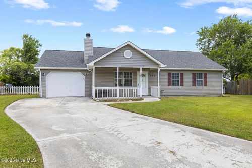 302 Josie Ct, Hubert, NC, 28539-4526 | Card Image