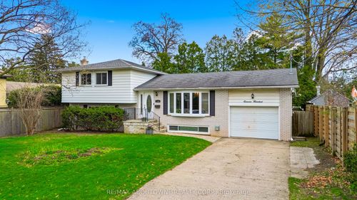 1100 Shaw St, Oakville, ON, L6L2R8 | Card Image