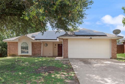 220 Hollywood Dr, Glenn Heights, TX, 75154-2057 | Card Image