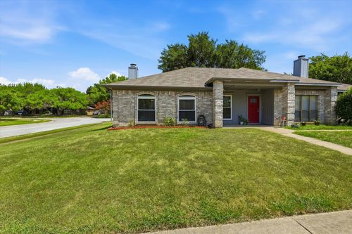 114 Glade Shadow Dr, Euless, TX, 76039-7851 | Card Image