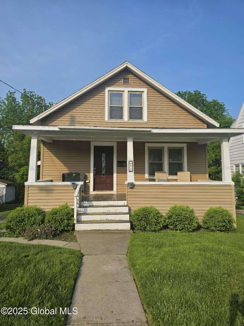 52 Phillips Ave, Canajoharie, NY, 13317-1418 | Card Image