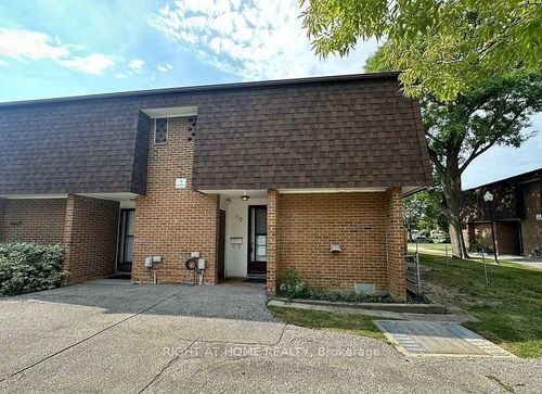115-16 Litchfield Crt, Etobicoke, ON, M9V2A8 | Card Image