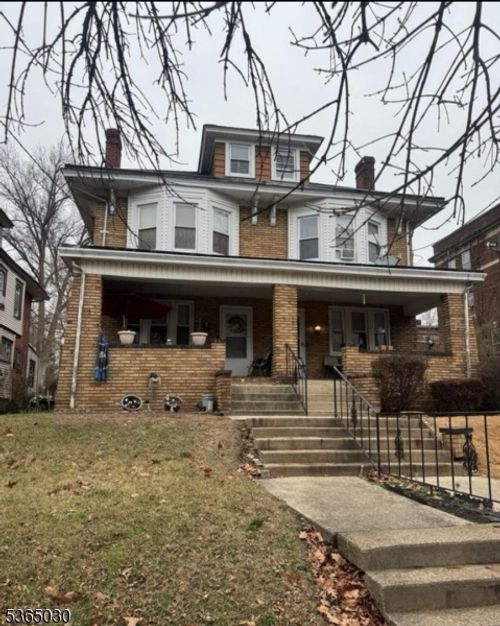 546 Bellevue Ave, Trenton, NJ, 08618-4402 | Card Image