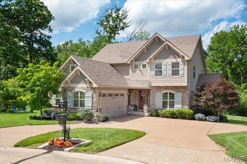 630 Pine Creek Dr, Town And Country, MO, 63017-5922 | Card Image