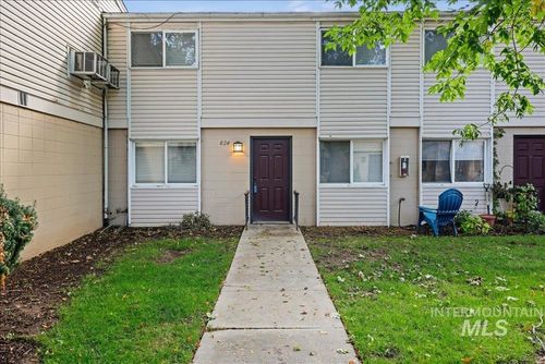 824 S Curtis Rd, Boise, ID, 83705-1809 | Card Image