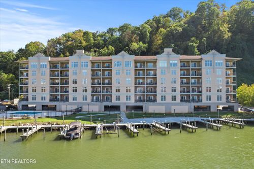 402-3001 River Towne Way, Knoxville, TN, 37920-2687 | Card Image