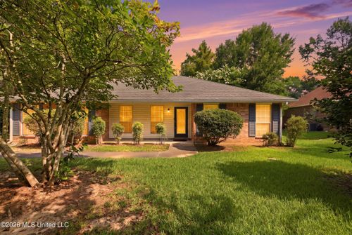 8854 Kipapa Way, Diamondhead, MS, 39525 | Card Image