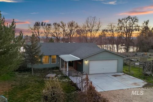 26757 Morris Pl, Wilder, ID, 83676-5703 | Card Image