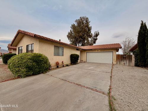 14312 Dover Dr, Mojave, CA, 93501-2115 | Card Image