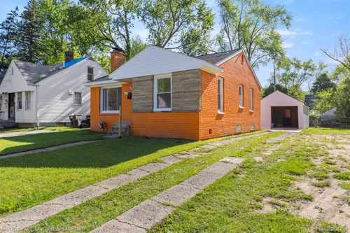 17314 Braile St, Detroit, MI, 48219-3947 | Card Image