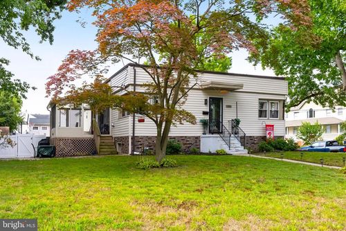 626 Lambert Ave, MOUNT EPHRAIM, NJ, 08059-1026 | Card Image