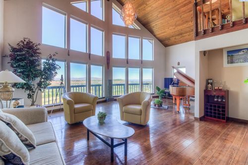 541 Basalt Springs Way, Naches, WA, 98937 | Card Image