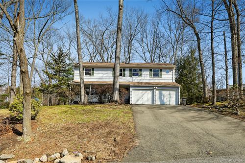 2 Barbara Ln, Monsey, NY, 10952-2814 | Card Image