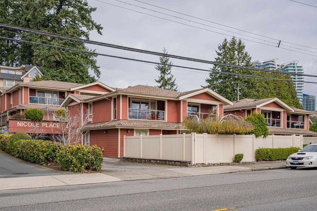 6 - 14921 Thrift Avenue, Townhouse with 2 bedrooms, 2 bathrooms and 1 parking in White Rock BC | Image 1