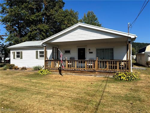 6075 E State Rd, Newcomerstown, OH, 43832-9077 | Card Image