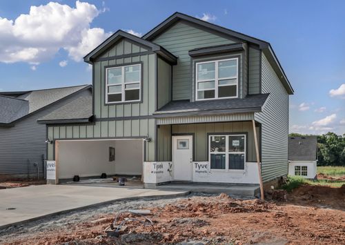 2712 Brewster Dr, Clarksville, TN, 37042-0950 | Card Image