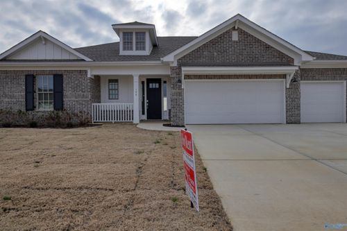 12392 Whitcomb Cir, Athens, AL, 35613-1228 | Card Image