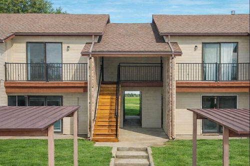 9f-1877 N Waterfront Dr, Columbia, MO, 65202 | Card Image