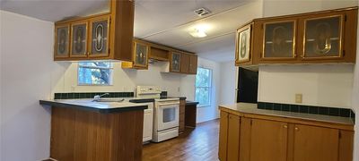 Plenty of cabinet and counter space | Image 2