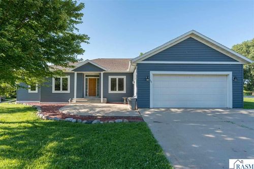 301 7th St Nw, New Richland, MN, 56072-2818 | Card Image