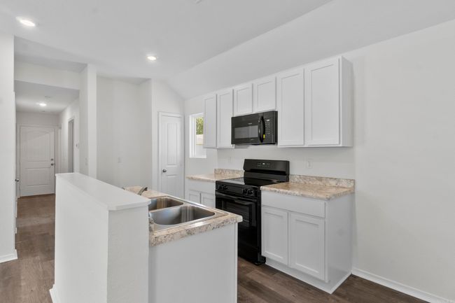 8201 Stacy Ln, House other with 2 bedrooms, 2 bathrooms and null parking in Little Rock AR | Image 12