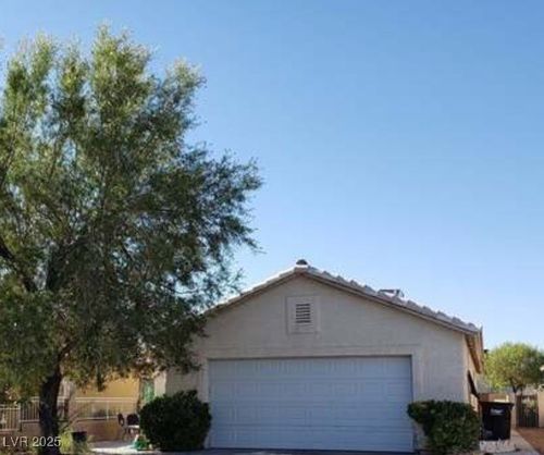 2045 Rose Coral Ave, Las Vegas, NV, 89106-1826 | Card Image