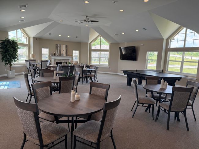 421 Standing Stone Dr, Condo with 2 bedrooms, 2 bathrooms and null parking in Waukesha WI | Image 10