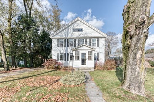 89 Maple St, Ellington, CT, 06029-3350 | Card Image