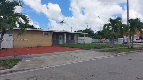 3651 W 2nd Ct, Hialeah, FL, 33012 | Card Image