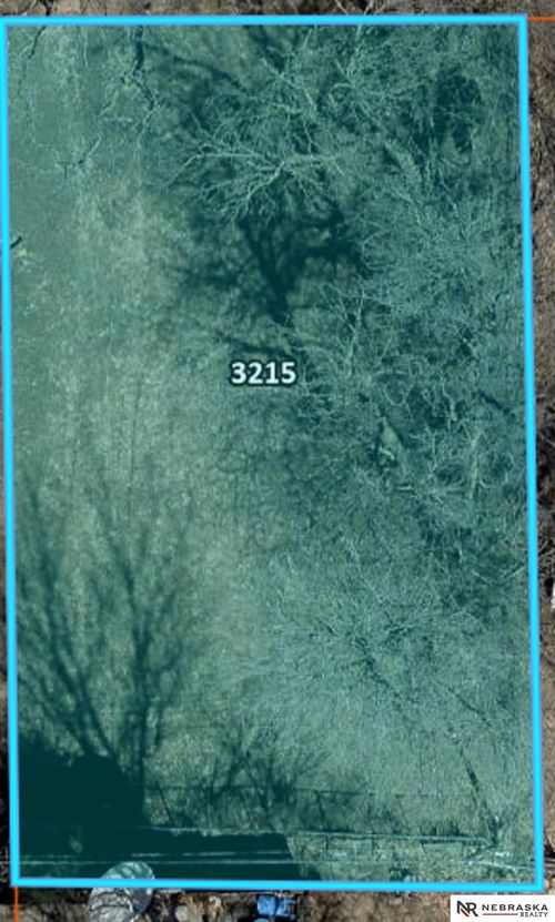 3215 Charles St, Omaha, NE, 68131-1423 | Card Image