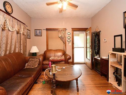 624 S School St, Wilber, NE, 68465-3201 | Card Image