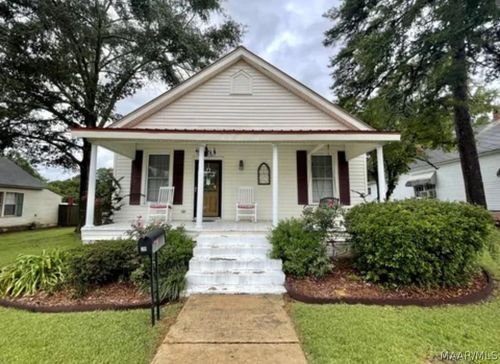 211 Central Blvd, Tallassee, AL, 36078-2009 | Card Image