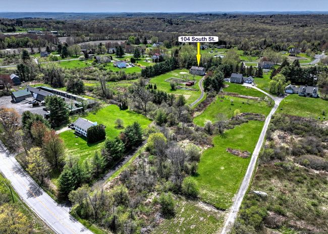 104 South St, House other with 4 bedrooms, 2 bathrooms and 10 parking in Morris CT | Image 40