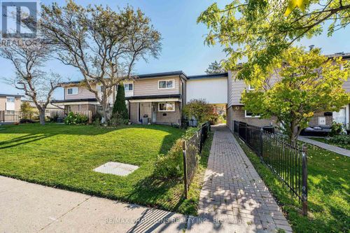 17-925 Bayly Street, Pickering (West Shore), ON, L1W1L4 | Card Image