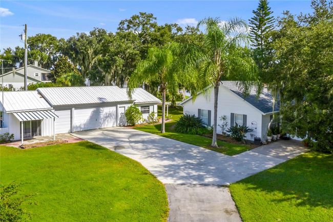 2.5 Car Garage features a Metal Roof | Image 32