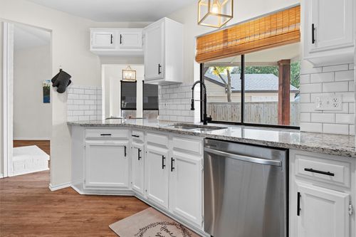 8421 Willow Creek Dr, Frisco, TX, 75034-5526 | Card Image