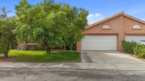 315 Concord Dr, Mesquite, NV, 89027-6135 | Card Image