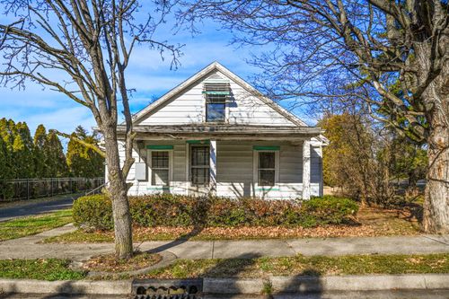 515 Dunn St, Lawrenceburg, IN, 47025-1722 | Card Image