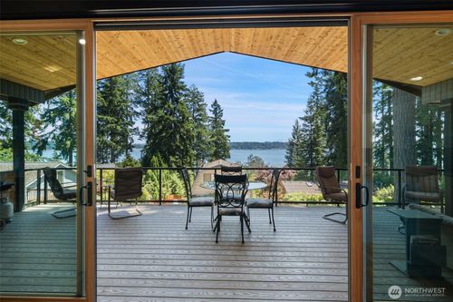 1661 E Treasure Island Dr, Allyn, WA, 98524-9751 | Card Image