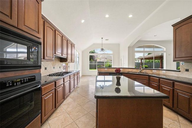 5407 Oakville Ct, House other with 5 bedrooms, 4 bathrooms and null parking in Sugar Land TX | Image 6