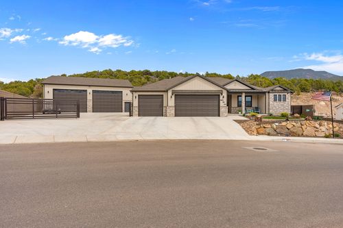 1857 S Oak Springs Rd, Cedar City, UT, 84721 | Card Image
