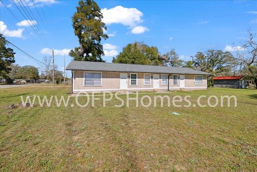 307 E Walnut Ave, Crestview, FL, 32539-3743 | Card Image