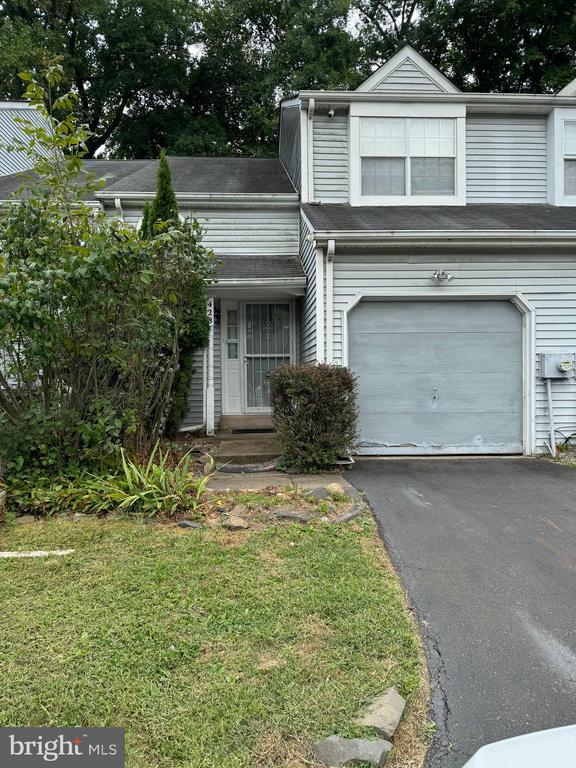 Whittier Dr, Feasterville Trevose, PA 19053