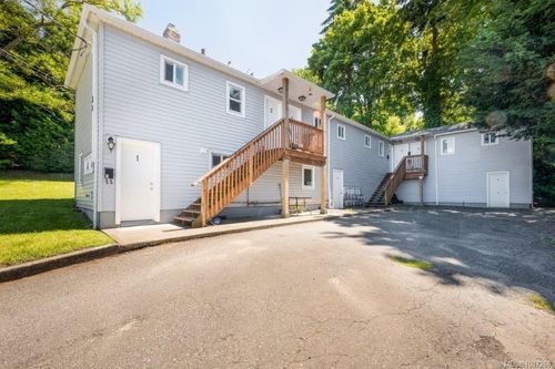 31 Robarts St, Nanaimo, BC, V9R2S3 | Card Image